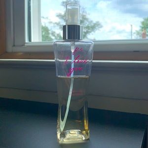 Bath and Bodyworks body mist